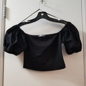 off the shouldder puff sleeve crop top